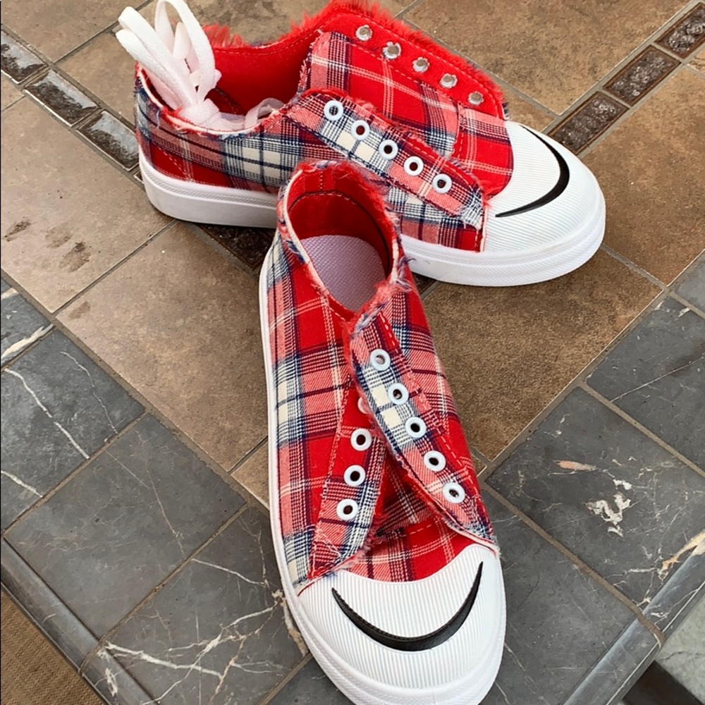 New super Cute sneakers